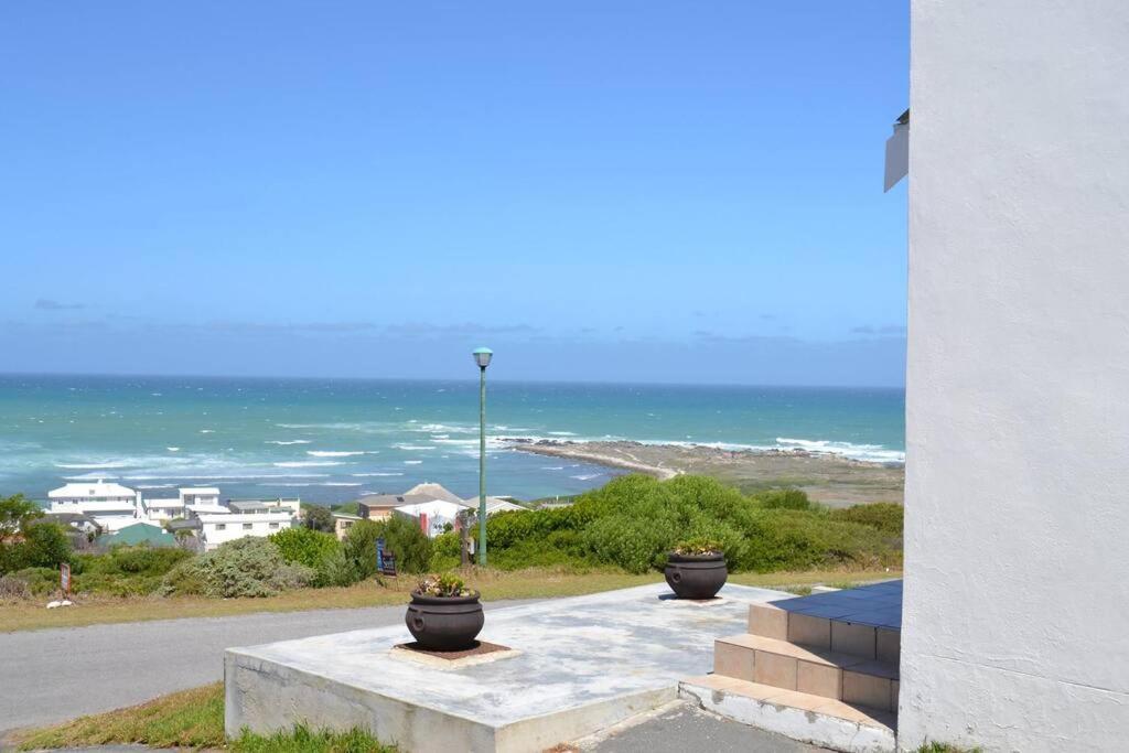 Agulhas Heights Self-Catering Cottages Exterior photo